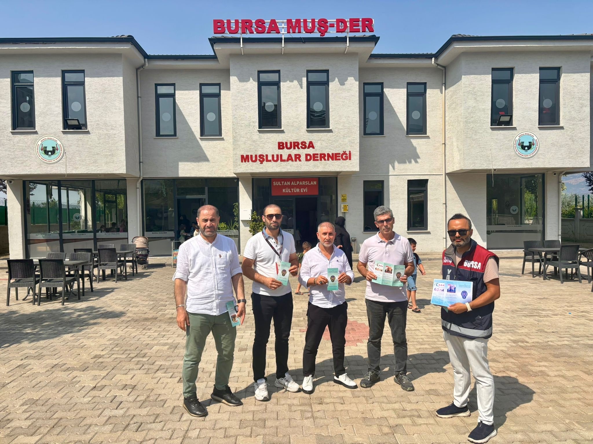 Bursa Emniyet Müdürlüğü Asayiş Şube Müdürlüğü Dolandırıcılık Büro Amirliği ekipleri,
