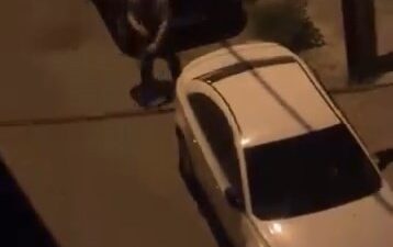 Bursa’nın Yıldırım ilçesinde alkolün etkisiyle kontrolden çıkan bir şahıs, park