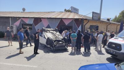 Bursa’nın İnegöl ilçesinde bir otomobil kontrolden çıkarak 6 kez takla