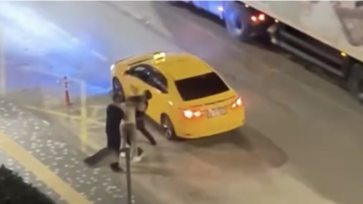 Bursa'nın Nilüfer ilçesi Odunluk Mahallesi'nde gece saatlerinde yaşanan olayda, bir