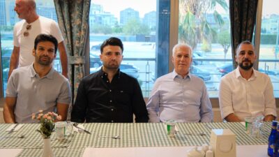 Bursa Büyükşehir Belediye Başkanı Mustafa Bozbey, beraberindeki heyetle birlikte Özlüce