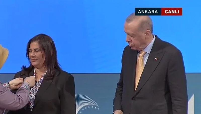Aydın Büyükşehir Belediye Başkanı Özlem Çerçioğlu, partisi CHP’den istifa etti.