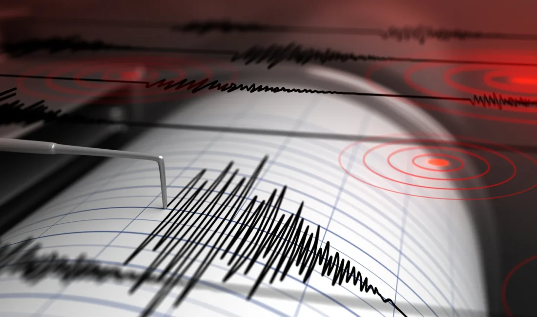 Balıkesir'in Sındırgı ilçesinde 6,1 büyüklüğünde deprem meydana geldi. Deprem Bursa
