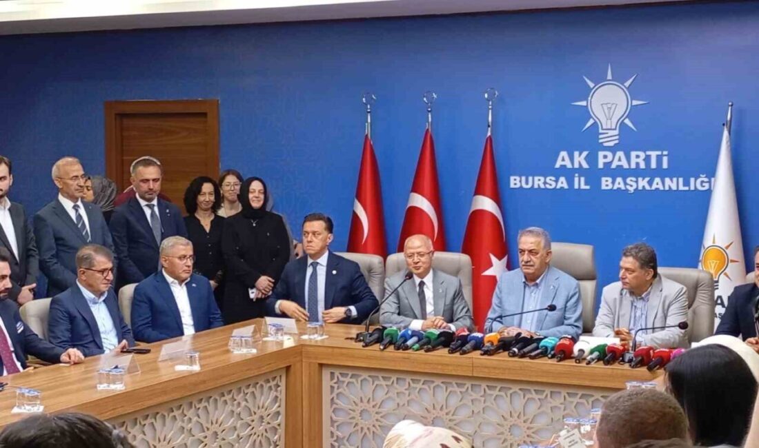 AK Parti Genel Başkan Yardımcısı Hayati Yazıcı, Bursa’da düzenlenen “Türkiye
