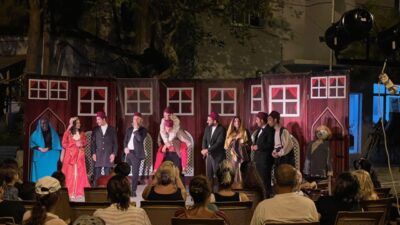 12. Urla Toprak Sahne Tiyatro Festivali'nde İnegöl Belediyesi Şehir Tiyatrosu