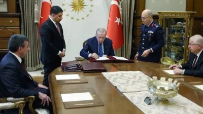 Cumhurbaşkanı Recep Tayyip Erdoğan'ın başkanlık ettiği Yüksek Askeri Şura (YAŞ)
