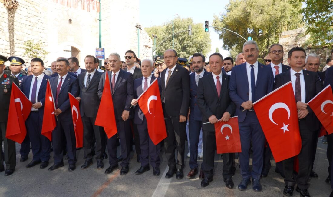 Bursa’nın düşman işgalinden kurtuluşunun 103’nci yıl dönümü, şehirde coşkuyla kutlandı. Tophane