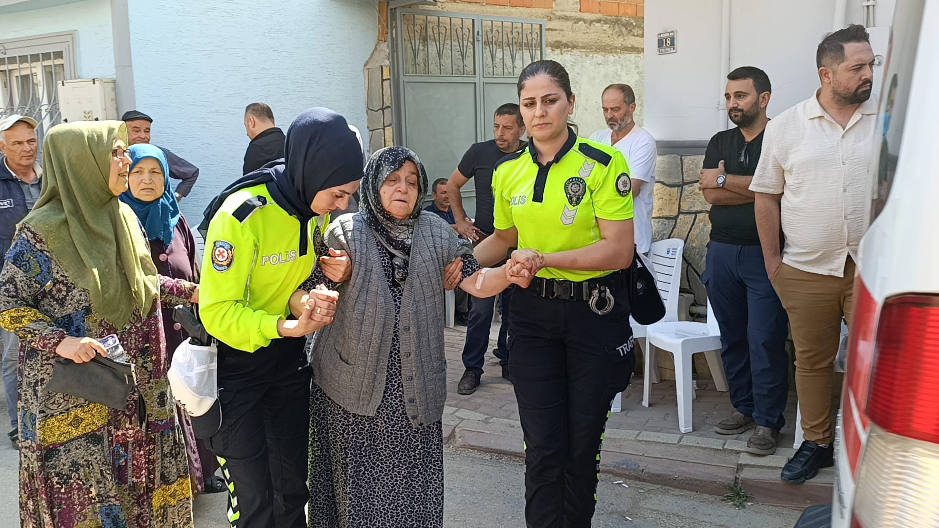 İzmir Balçova’da karakola düzenlenen silahlı saldırıda şehit olan 1. Sınıf
