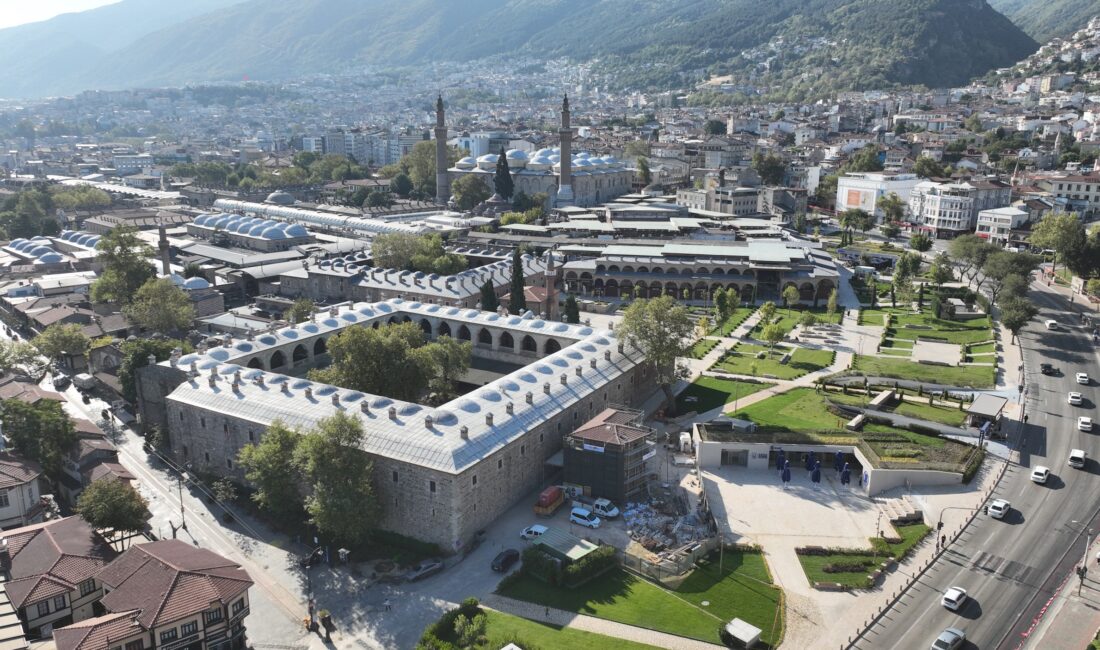 Bursa Büyükşehir Belediyesi tarafından Tarihi Çarşı ve Hanlar bölgesinde hizmete