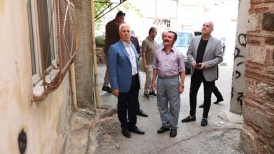 Bursa Büyükşehir Belediye Başkanı Mustafa Bozbey, kentin eski yerleşim yerlerinde