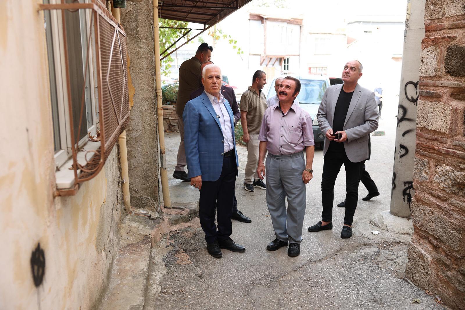 Bursa Büyükşehir Belediye Başkanı Mustafa Bozbey, kentin eski yerleşim yerlerinde