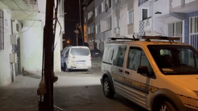 Bursa'nın Yıldırım ilçesinde gece yarısı ticari araç kundaklandı. Araç sahibi