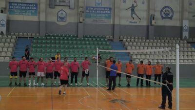  AFAD Bursa Akredite Ekipler Voleybol Turnuvası’nda 16 takımın yarıştığı