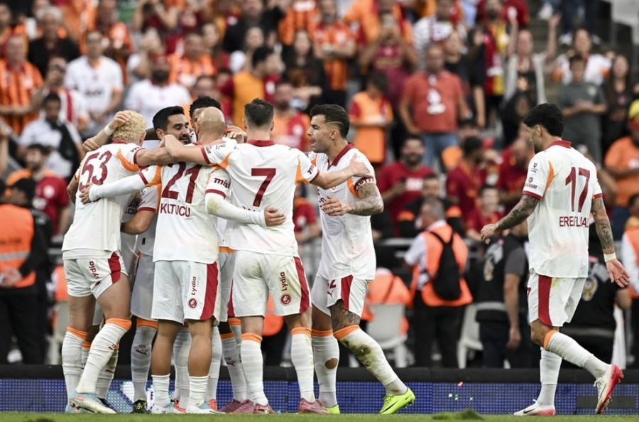 UEFA Şampiyonlar Ligi'ndeki temsilcimiz Galatasaray, ilk maçına Frankfurt deplasmanında çıkıyor.