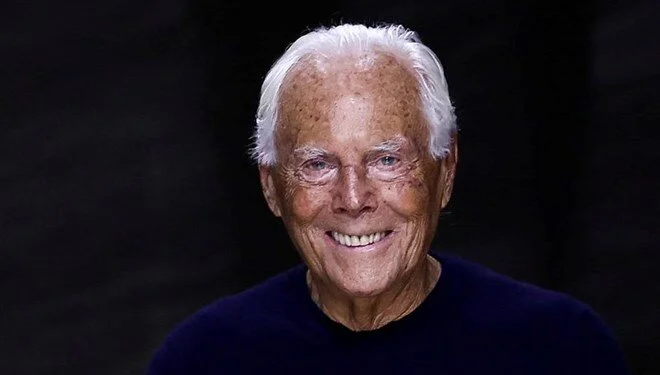 İtalyan moda tasarımcısı Giorgio Armani 91 yaşında hayatını kaybetti. Şirketi