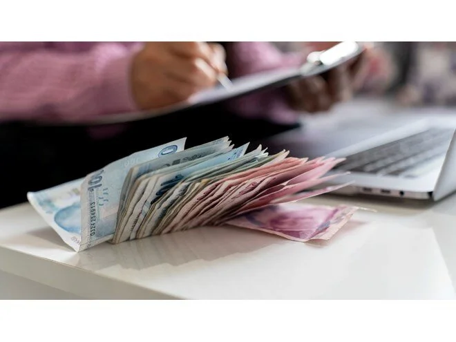 Merkez Bankası'nın faiz indirimi kararı sonrası kredi kartı faiz oranlarında