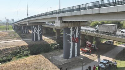 Bursa Büyükşehir Belediyesi, kentin farklı bölgelerindeki istinat duvarlarına ve köprülü