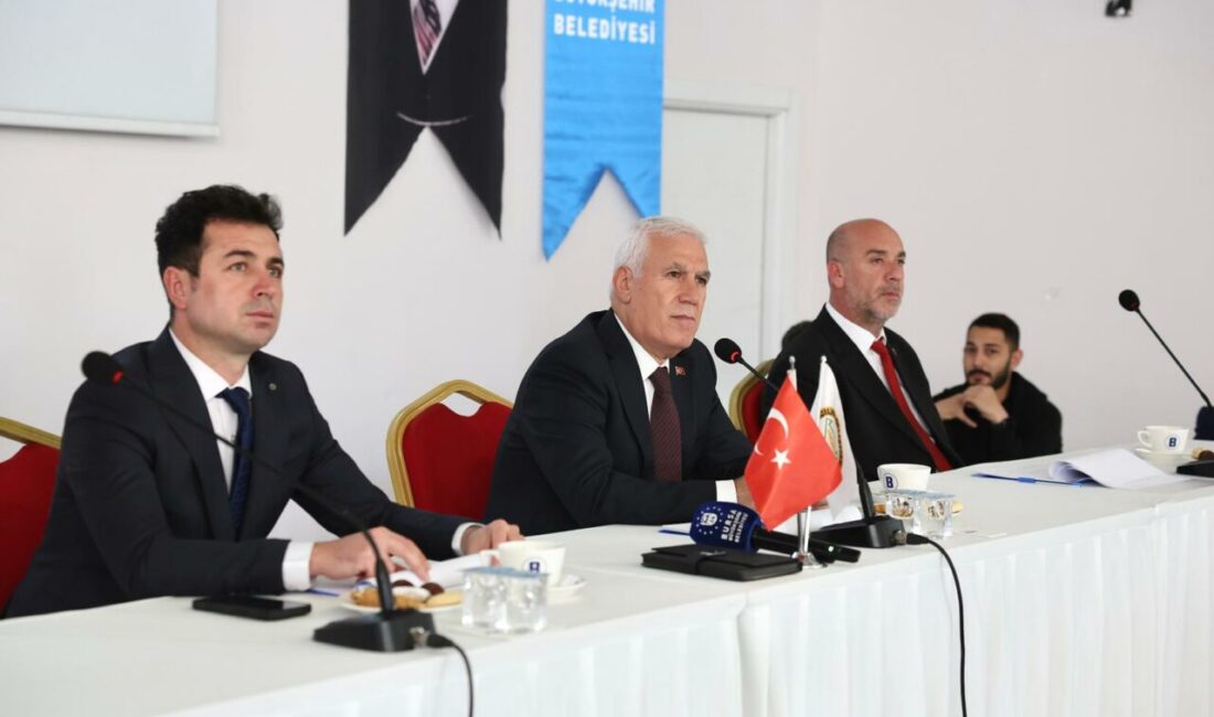 Bursa İli Hayvancılığı Geliştirme Birliği (HAGEL) Meclis toplantısında konuşan Bursa