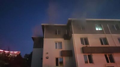 Orhangazi İlçe Sağlık Müdürlüğü binasında sabaha karşı yangın çıktı. Vatandaşların