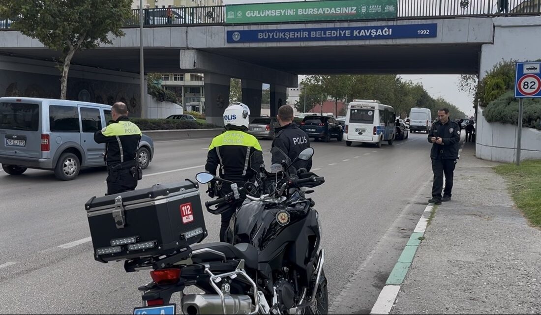 Osmangazi ilçesinde köprü altında fark edilen sahipsiz valiz, bomba şüphesiyle