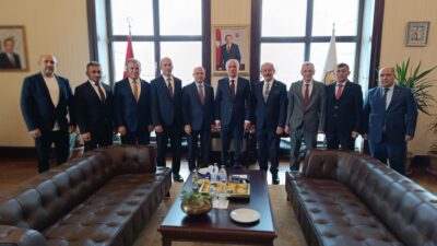 AK Parti Bursa teşkilatında iki ilçede yeni görevlendirmeler yapıldı. Harmancık