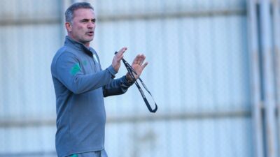 Bursaspor, yarın oynanacak Menemen FK maçı öncesi hazırlıklarını sürdürürken, Muhammed,