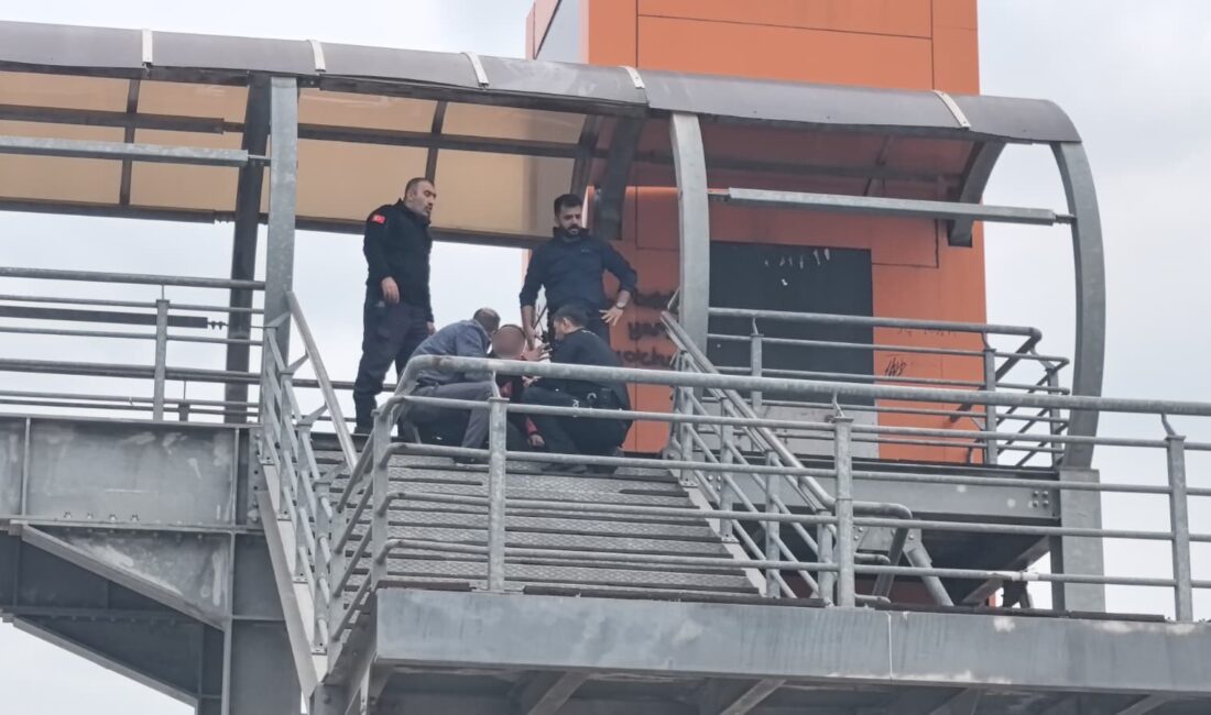 İnegöl’de eşiyle yaşadığı sorunlar nedeniyle bunalıma giren bir kişi, üst