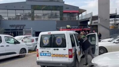 Bursa’nın Nilüfer ilçesindeki Podyum Park Eğlence Merkezi’nde bulunan Petrov Kafe’nin