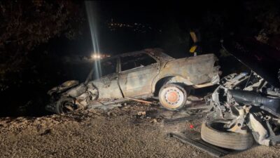 Bursa’nın Nilüfer ilçesi Demirci Mahallesi’nde iki otomobilin kafa kafaya çarpışması