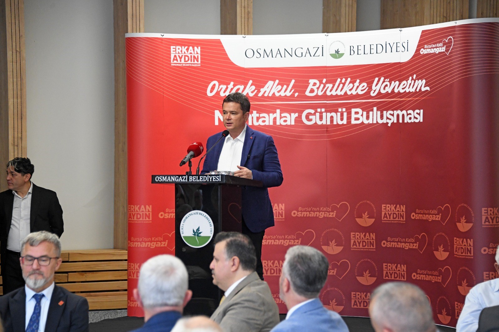 Osmangazi Belediyesi, 19 Ekim Muhtarlar Günü vesilesiyle 136 mahalle muhtarını