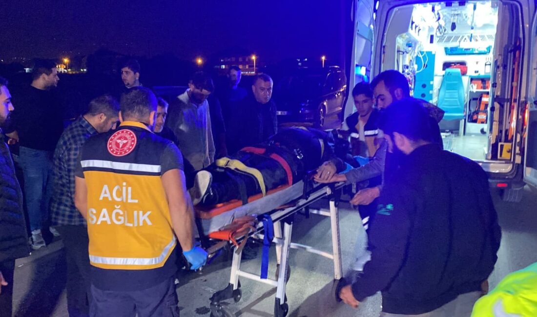 Bursa’nın İnegöl ilçesinde meydana gelen kazada, kontrolden çıkan motosiklet kaldırıma