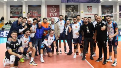 Arabica Coffee House Erkekler 1. Ligi'nde mücadele eden Osmangazi Belediyespor