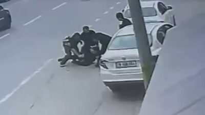 Bursa'da drift yapan sürücü, sivil trafik ekiplerine yakalandı. Polise ettiği