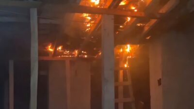 Mudanya Güzelyalı’da aynı apartmanda dördüncü kez çıkan yangın, bina sakinlerinde