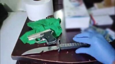 Bursa'nın Karacabey ilçesinde uyuşturucu ticareti yaptığı tespit edilen şahıslara yönelik