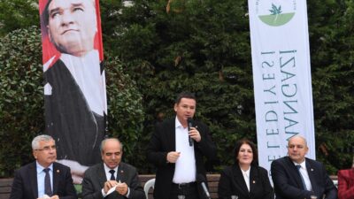 Osmangazi Belediye Başkanı Erkan Aydın, 35’inci mahalle buluşmasını gerçekleştirdi.
