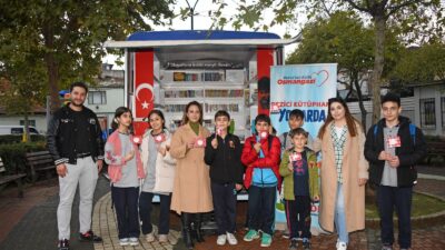 Osmangazi Belediyesi’nin merkeze uzak mahallelerdeki çocukları kitapla buluşturmak amacıyla hayata