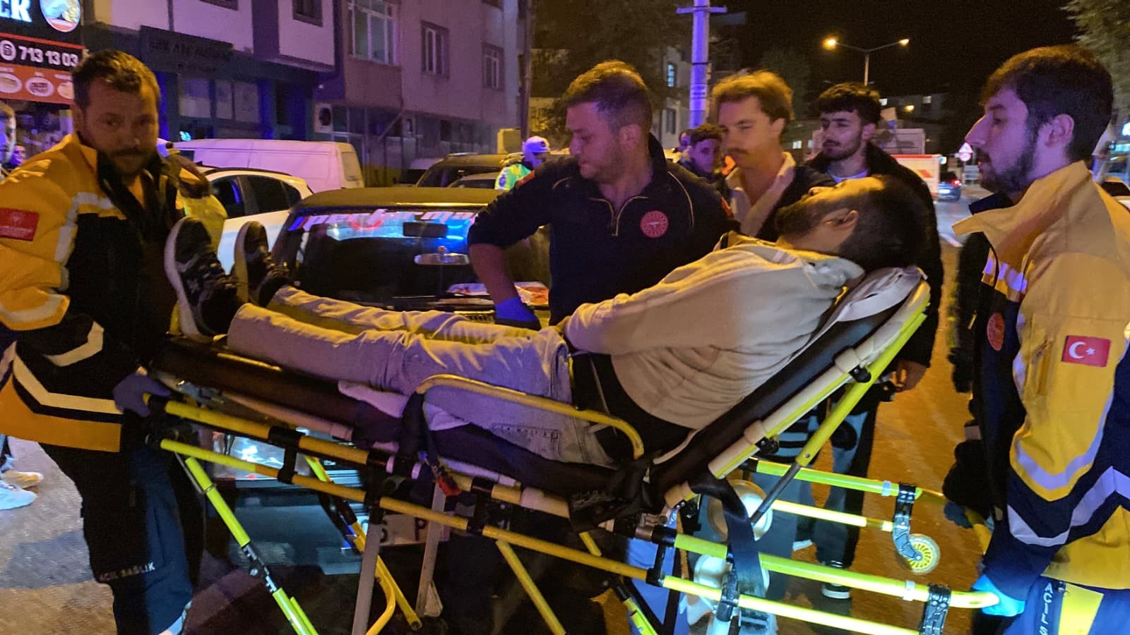 İnegöl'de gece saatlerinde seyir halindeyken fenalaşan genç sürücü, direksiyon hakimiyetini