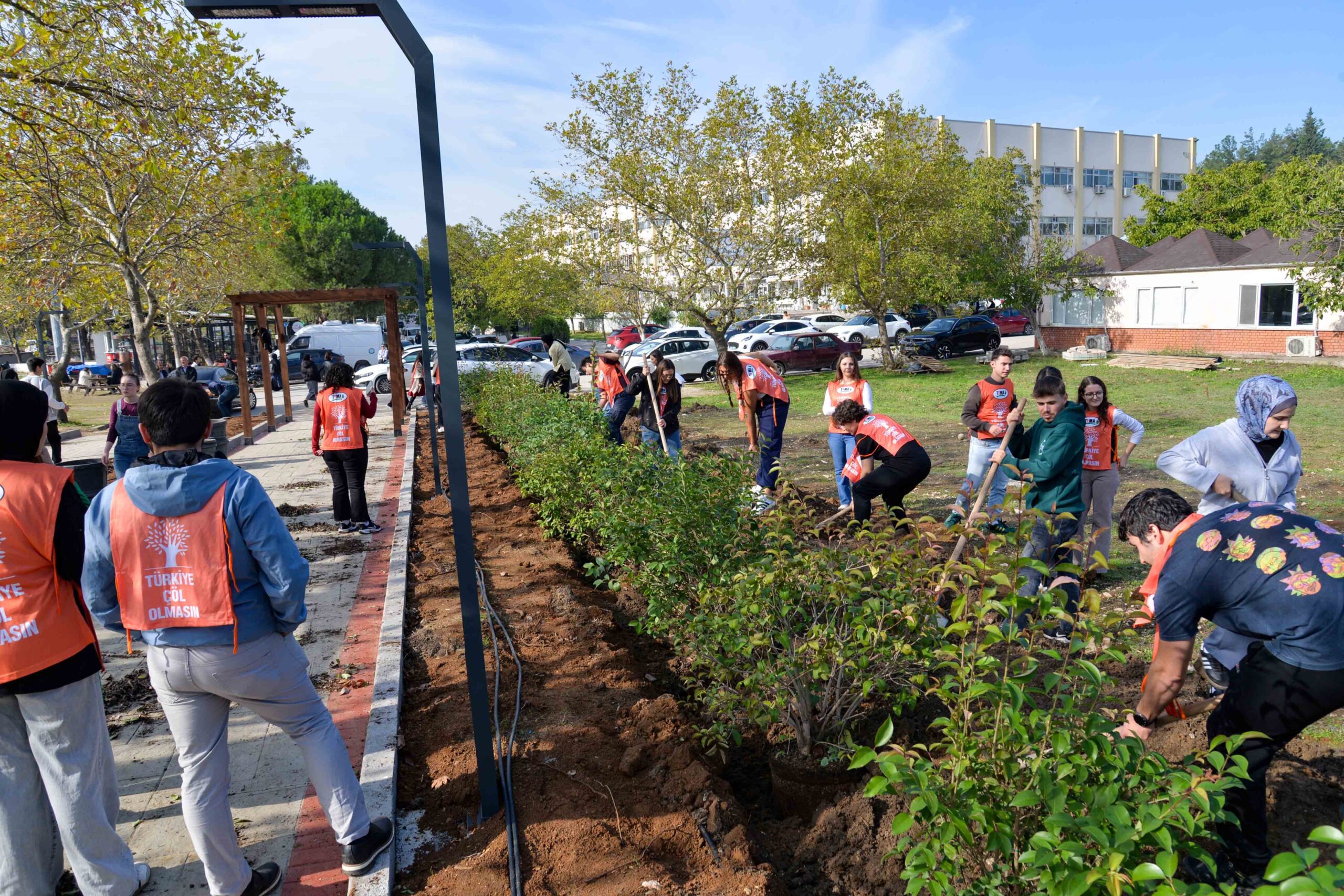 buü 50. yılını fidanlarla kutladı 2 Bursam Medya -