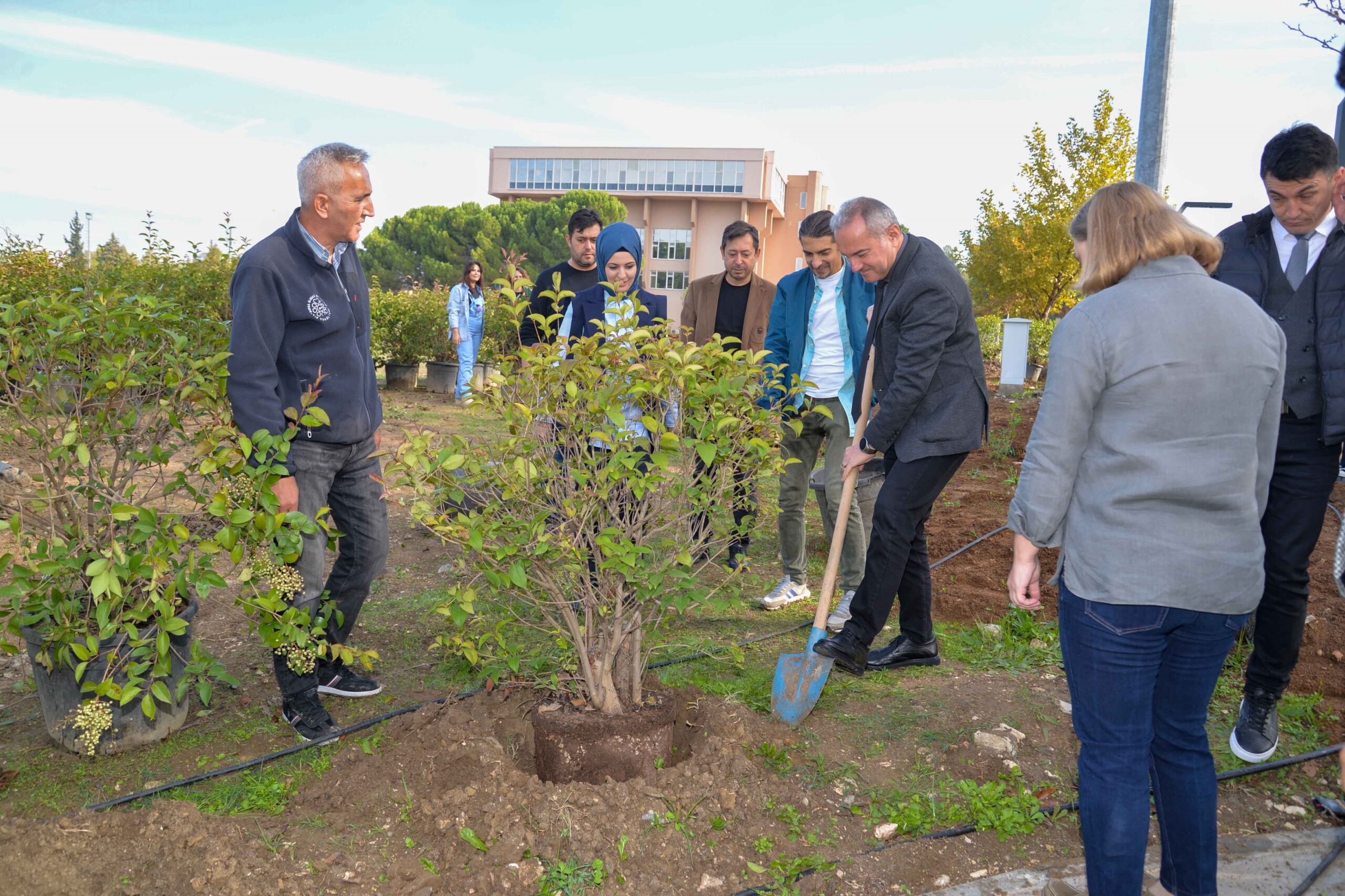 buü 50. yılını fidanlarla kutladı 3 Bursam Medya -