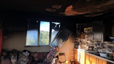 Mudanya’nın Göynüklü Mahallesi’nde iki katlı bir evin mutfağında çıkan yangın