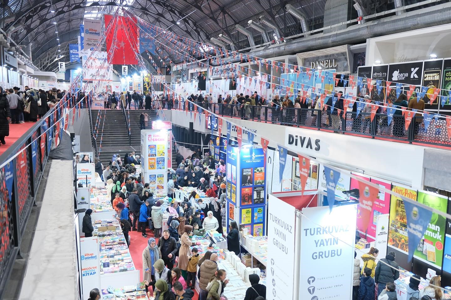 İnegöl Belediyesi’nin düzenlediği 9. İnegöl Kitap Günleri, 1-2 Kasım hafta