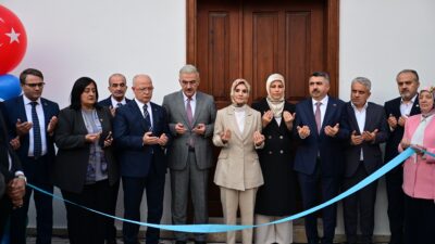 Aile ve Sosyal Hizmetler Bakanı Mahinur Özdemir Göktaş, Yıldırım Belediyesi’nin