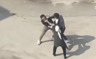 Bursa’nın Osmangazi ilçesinde iki sürücü arasında başlayan yol verme tartışması