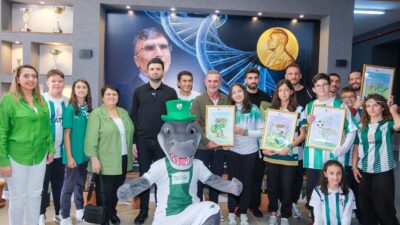 Bursaspor Başkanı Enes Çelik ve beraberindeki heyet, Özlüce Aziz Sancar