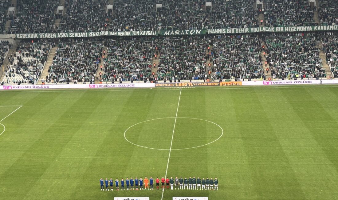 Bursaspor Nesine 2. Lig 8. hafta mücadelesinde evinde Menemenspor'u ağırlıyor.