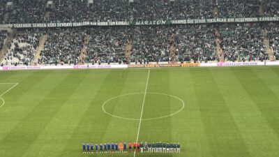 Bursaspor Nesine 2. Lig 8. hafta mücadelesinde evinde Menemenspor'u ağırlıyor.