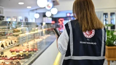 Ticaret Bakanlığı, Resmi Gazete'de fiyat etiketlerine dair yönetmeliğini açıkladı. Dara