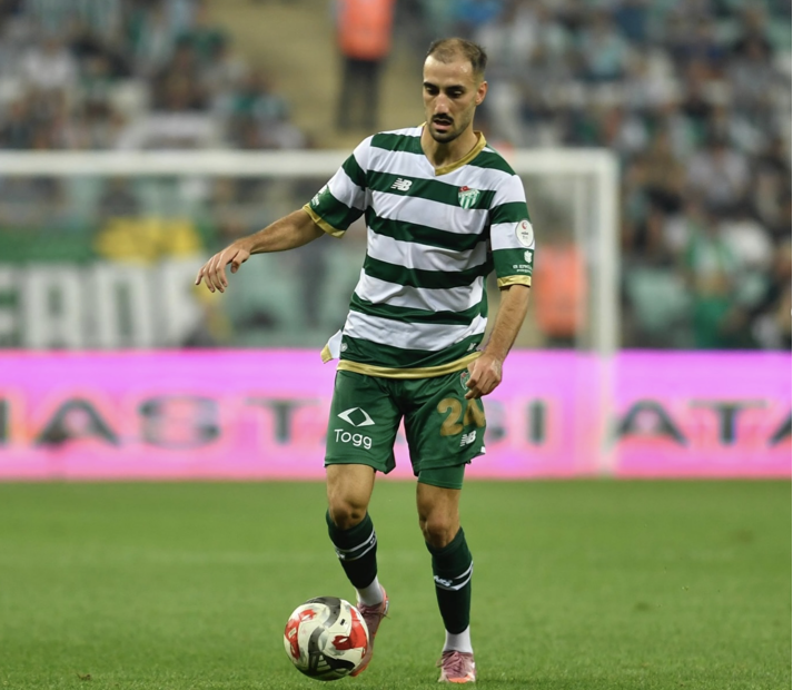 Bursaspor’da Menemen FK karşılaşmasında yaşanan sakatlıkların ardından Alperen Babacan ve