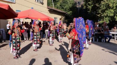 Bursa Uludağ Üniversitesi öğretim üyelerinden Prof. Dr. Ali Durmuş ve